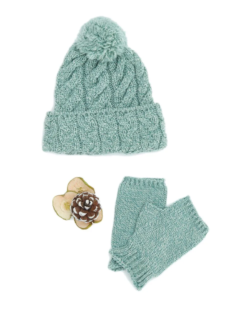 Aran Chunky Knit Bobble Hat