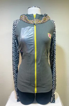 Grey Arcadia Size M ReMelly'd!