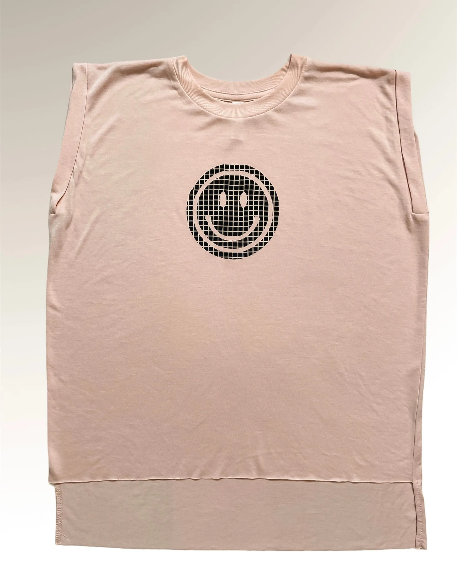 Happy face tee