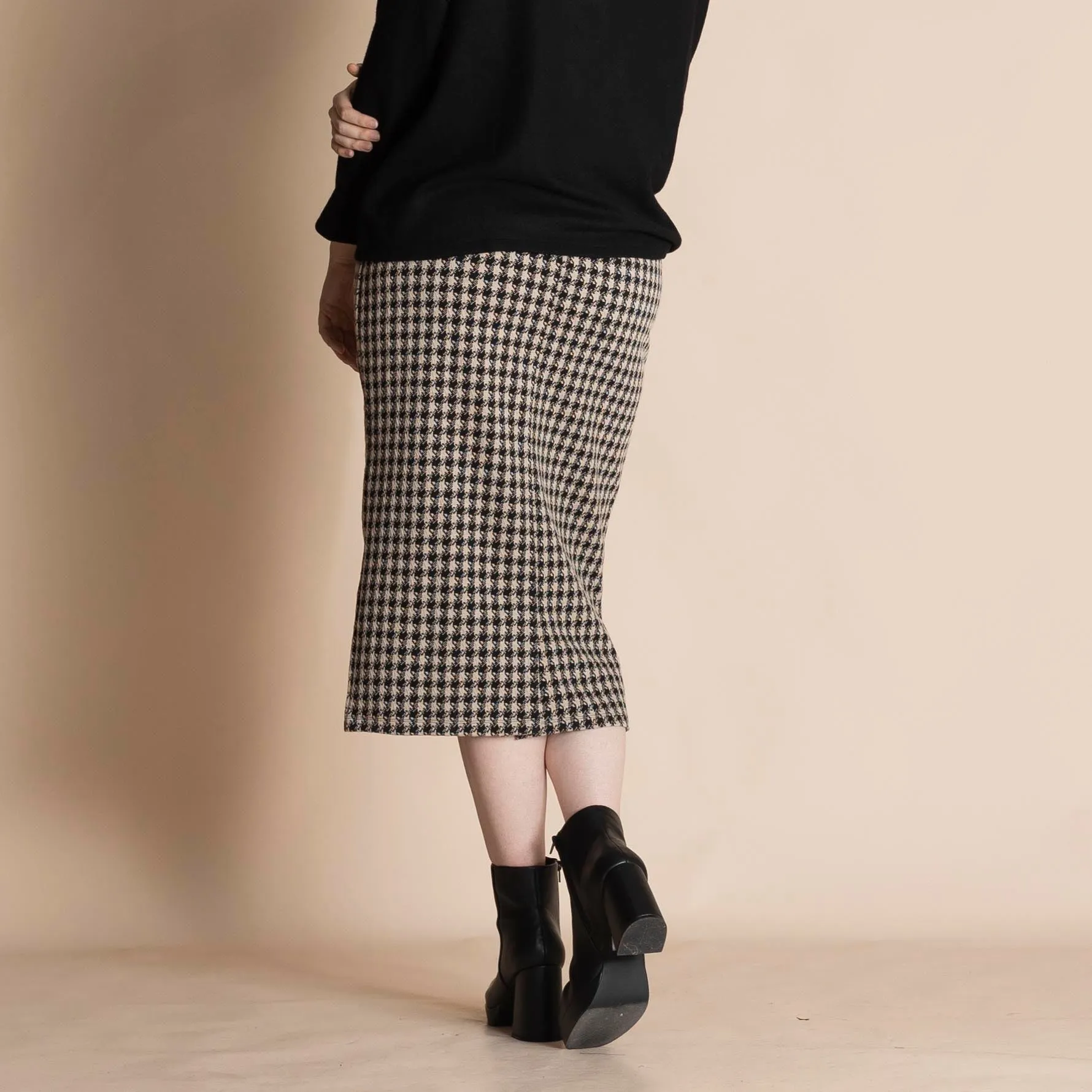 houndstooth pencil skirt